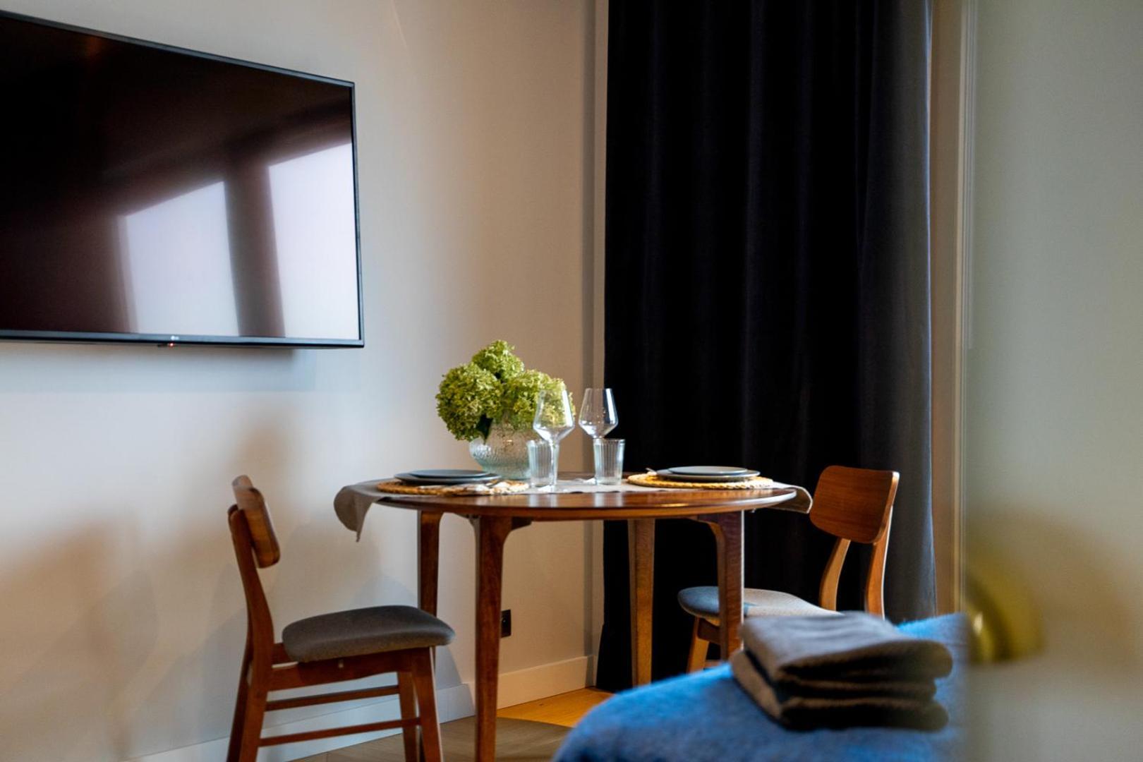 Apartament Wola - Balcony, Bus&tram Nearby - By Rentujemy *