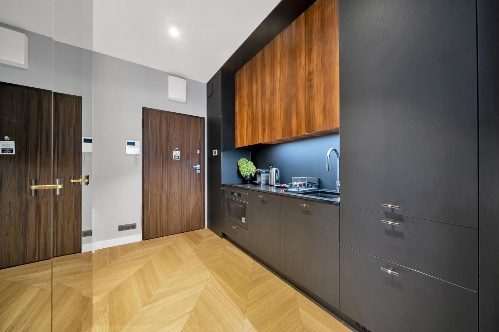 Apartament Wola - Balcony, Bus&tram Nearby - By Rentujemy Warszawa